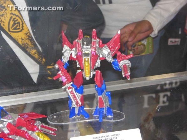 Sdcc 2012 Transformers Generations Fall Of Cybertron Deluxe Starscream  (20 of 55)